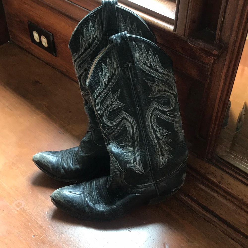 Excellent black cowboy boots western